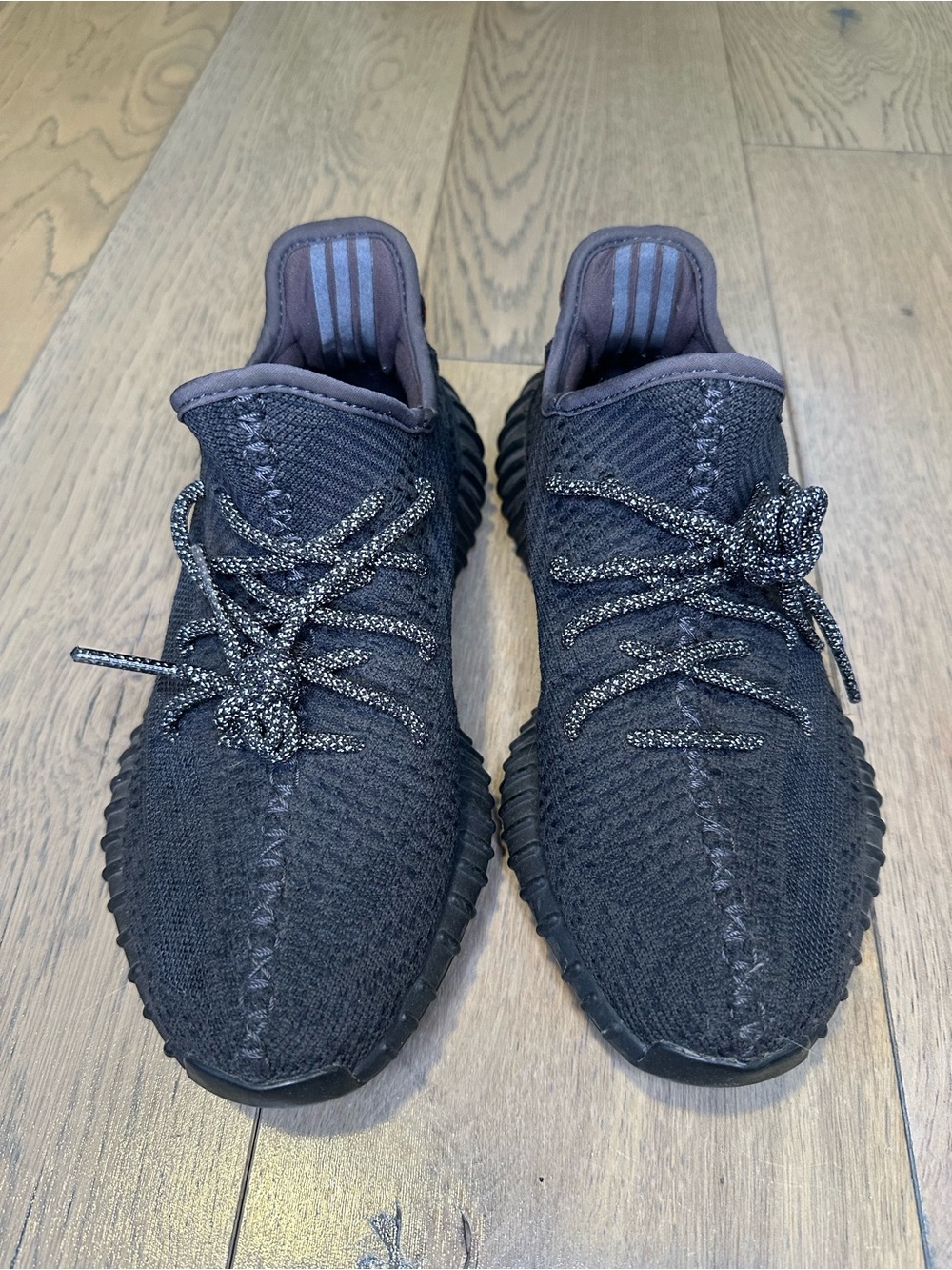 ADIDAS YEEZY Boost 350 V2 Black